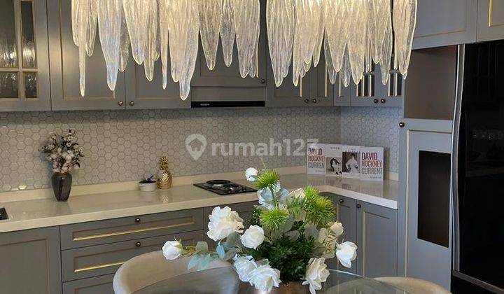Apartemen One Icon Residences connecting Tunjungan Plaza 2