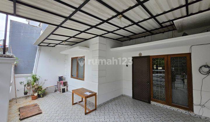 Rumah muara karang blok 3. Luas 8x15 2 kamar tidur hadap selatan rapih 1