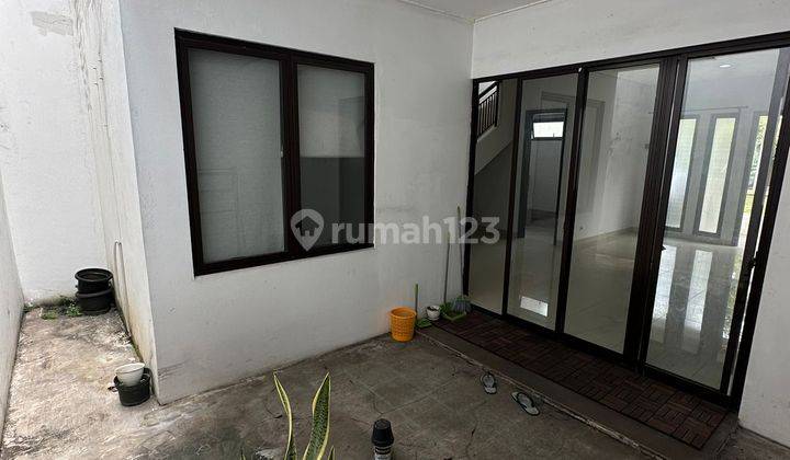 Rumah The Eminent Cluster Ilustria Luas 7x16 Siap Huni. Kosongan 3 Kamar 2