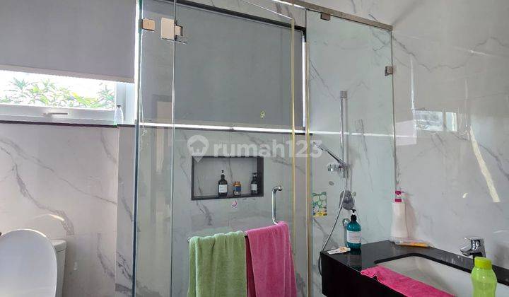 Rumah Minimalis Pluit Luas 340m2 3,5 Lantai Hoek Jalan Besar 2