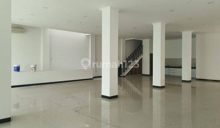 Dijual Gedung di Muara Karang 1