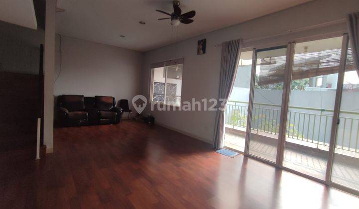 Dijual Rumah Siap Huni di Golf Lake 1