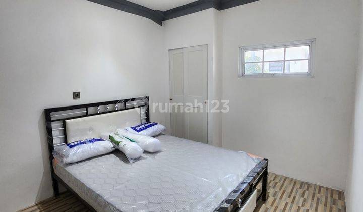 Rumah 3 Lantai Bagus Furnished di Muara Karang, Jakarta Utara 2