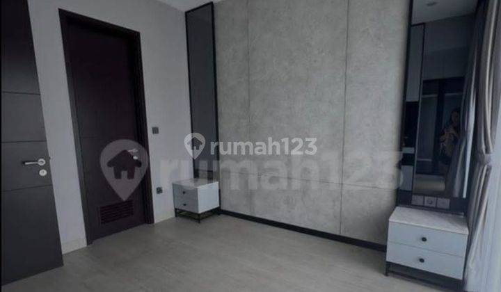 Rumah 2 Lantai Bagus Semi Furnished di Pantai Indah Kapuk 2, Jakarta Utara 2