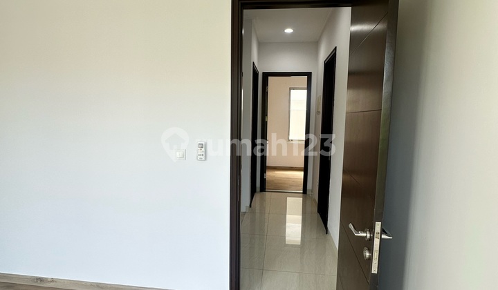 Disewakan Rumah Golf Island Pik 2