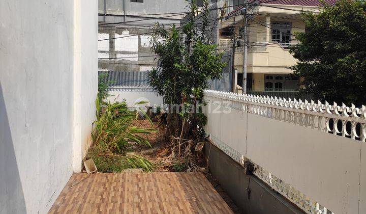 Dijual Rumah Mandala Selatan, Jakarta Barat  2