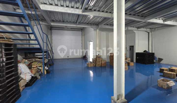 Jual Gudang Siap Pakai 12X30 Bizpoint Cikupa Tangerang Jual Gudang Siap Pakai 12X30 Bizpoint Cikupa Tangerang