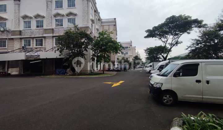 Corner Shop House for Cheap Sale in CBD Green Lake City Tangerang 2