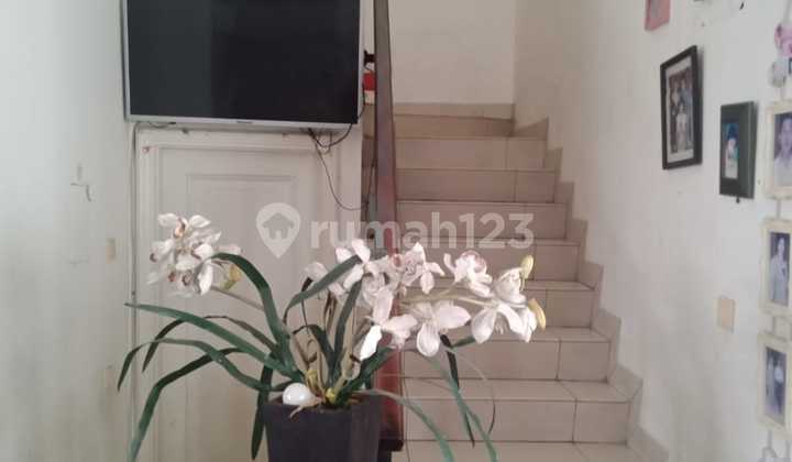 Jual rumah Murah 8x17 Green Lake City Eropa Tangerang 2