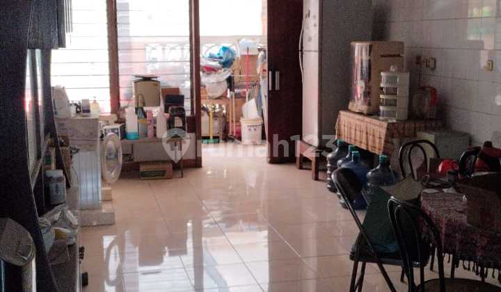 Old house for sale, land plot calculation, Polri, Jelambar, West Jakarta Old house for sale, land plot calculation, Polri, Jelambar, West Jakarta