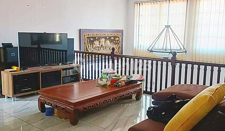 Rumah 2 Lantai Bagus di Bintaro Jl. Pendidikan 2