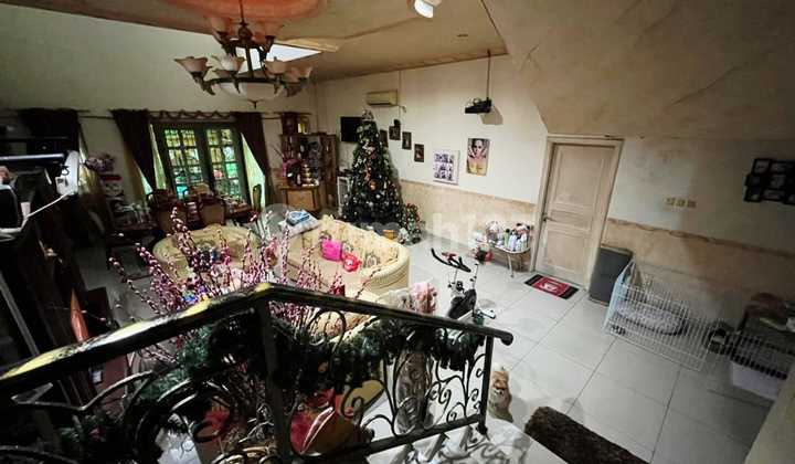 Dijual Rumah Bagus di Kenari Hijau Raya Bgm Pik, Semi Furnished, Posisi Boulevard 2