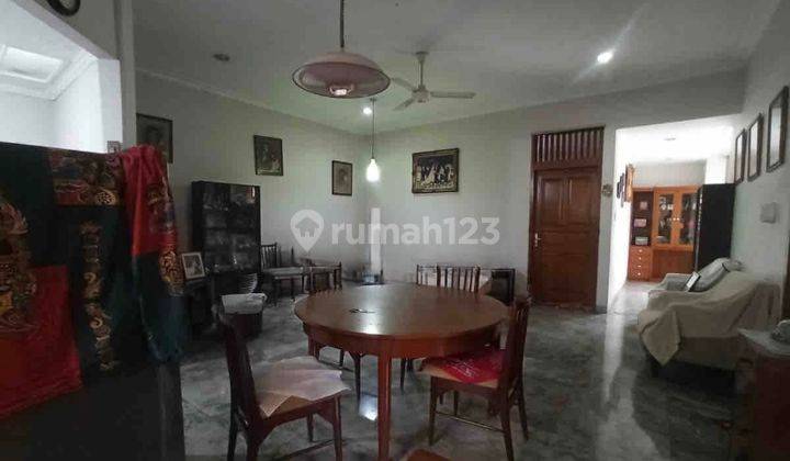 Rumah Bagus di Taman Kedoya Baru Jakarta Barat 2