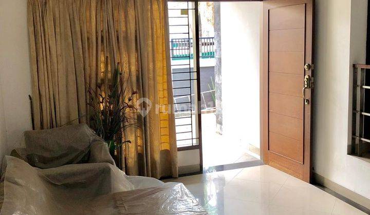 Rumah Exclusive Terluas di Kemanggisan Siap Huni 1