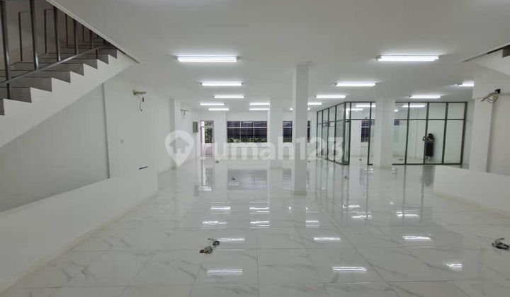 3-Unit Connected Ruko Ready for Use in Kebayoran Lama