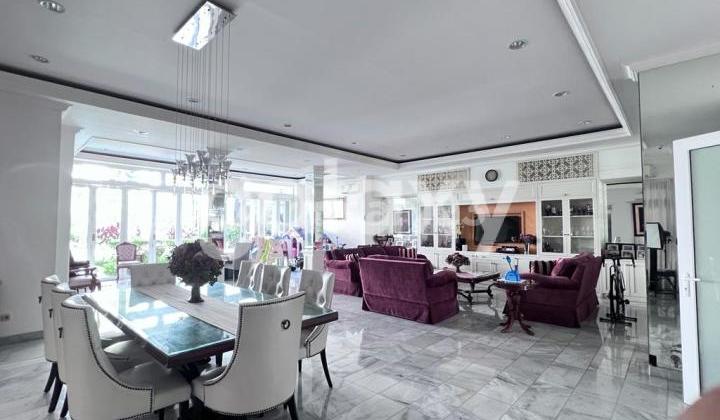 Rumah konsep American Classic di Kemang Rumah konsep American Classic di Kemang