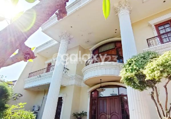 Rumah Siap Huni di Taman Kebon Jeruk Intercon