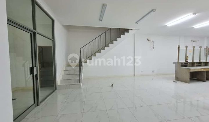 3-Unit Connected Ruko Ready for Use in Kebayoran Lama