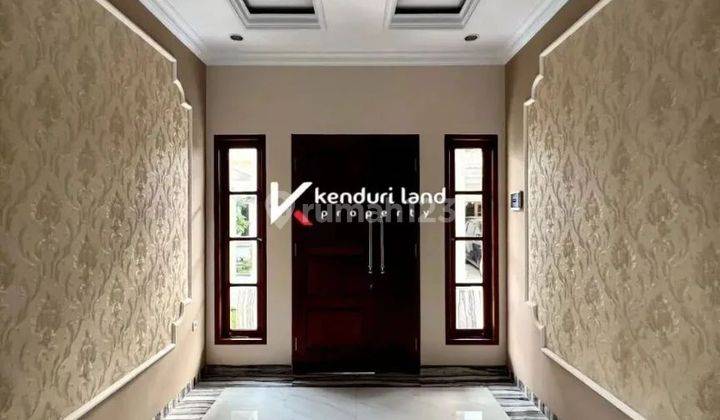 Rumah mewah 2 lantai harga murah dalam cluster di Jakarta 2