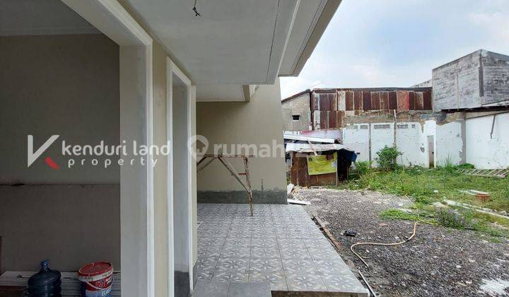 Rumah exclusive lokasi terdepan konsep modern di jati padang 2