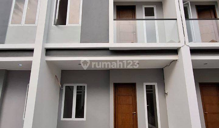 RUMAH HARGA MURAH  DALAM CLUSTER LOKASI TERDEPAN AKSES MOBIL 1