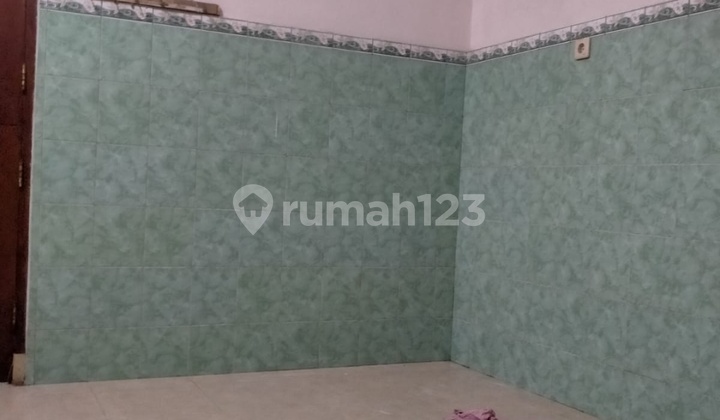 Rumah luas dijalan godean dekat dari kota ,  dan fasilitas umum 6