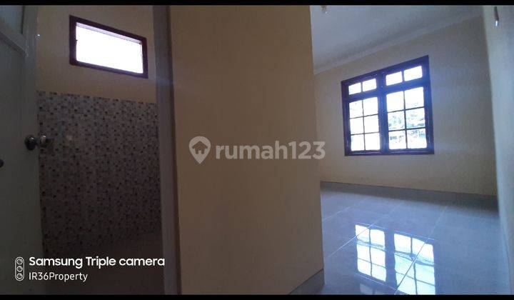 Rumah bersih, luas strategis tepi jalan dekat dari perkantoran Pemda Sleman 9