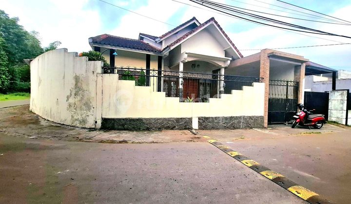 House Near Campus and Islamic Boarding School, Hook, Best Price House 2