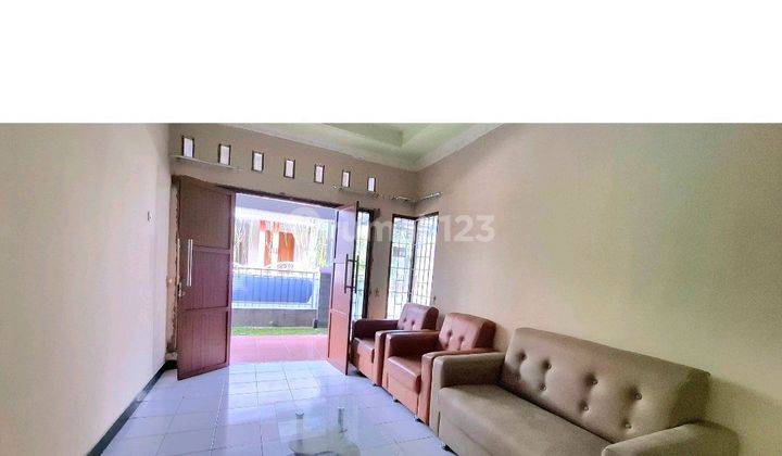 Rumah Lengkap.perabot, Dalam Perumahan 1