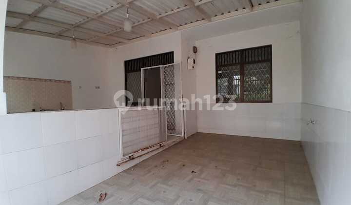 Strategic Small House in BSD