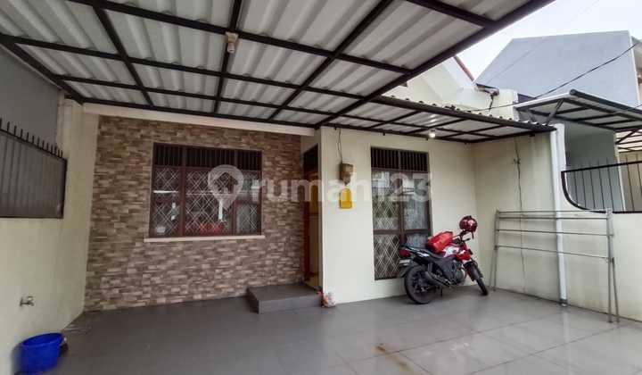 Nice Fully Furnished House in BSD Nice Fully Furnished House in BSD