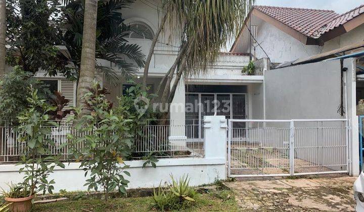 Rumah hadap taman yg asri dan nyaman 2