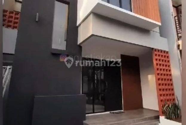 Turun harga,Rumah minimalis modern, rapi, nyaman dan siap huni 2