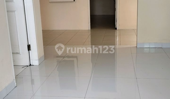 Rumah Bagus Rapi Di Lokasi Strategis 2