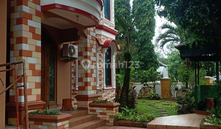 Rumah 2 lantai lokasi strategis 1