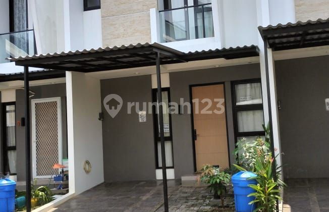 For rent beautiful Provence Suites 2-story house in BSD - Negotiable (MIC)