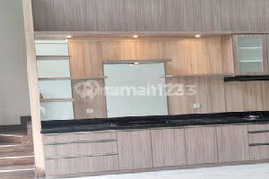 Beautiful House In, Sentul 2