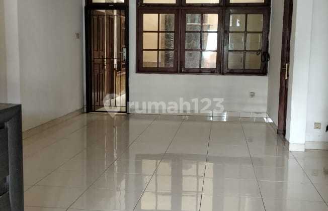 For Rent: Beautiful and Comfortable House in Nusaloka, BSD - Negotiable 2