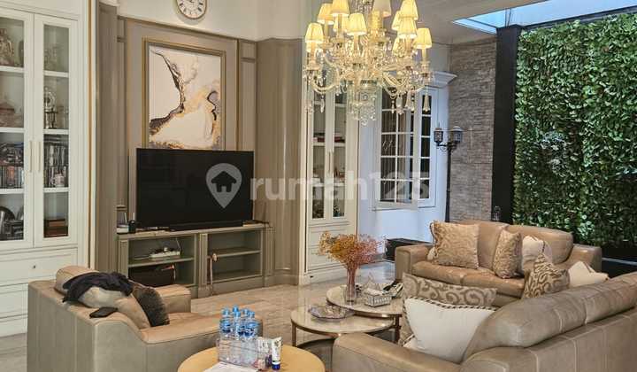 Rumah Classic Lokasi Strategis Di Menteng, Jakarta Pusat -nego Rumah Classic Lokasi Strategis Di Menteng, Jakarta Pusat -nego