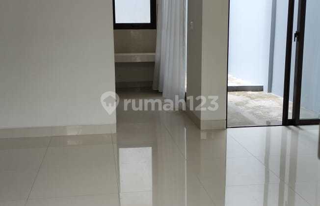 For Rent Beautiful House in Prestigia Eminent, BSD City -Negotiable (ER) For Rent Beautiful House in Prestigia Eminent, BSD City -Negotiable (ER)