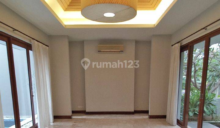 Di Jual Rumah di Kemang 2