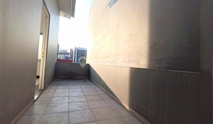 Disewakan Rumah Baru di Mampang Prapatan Jakarta Selatan 11