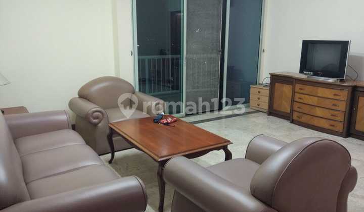 Dijual Apartemen Bumimas Tipe 2 BR Kondisi Furnished