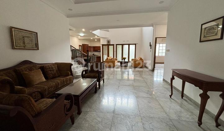 For Rent 5 BR Semi Furnished House in Pejaten 2