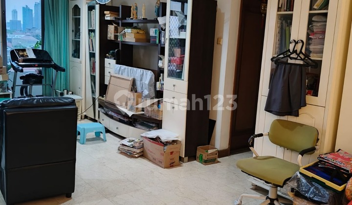 Dijual Apartemen Kintamani Kondominium 3+1 BR Furnished 2