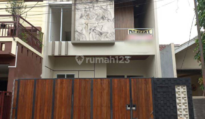 Rumah Mewah Bagus Siap Huni di Pondok Kelapa, Jaktim 1