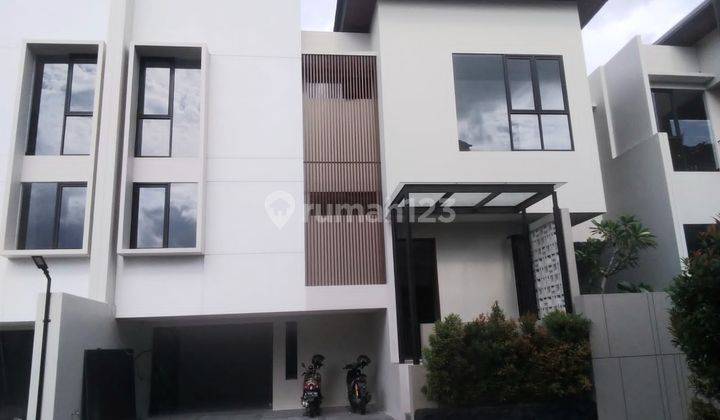 Rumah Minimalis Modern di Cilandak Jaksel 1