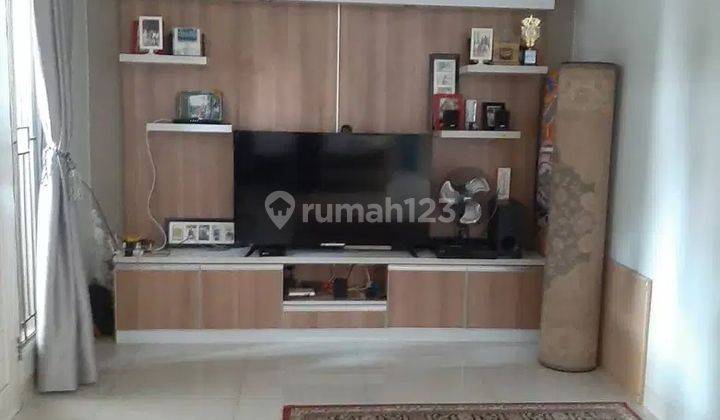 Rumah Terawat Full Furnished di Pondok Kelapa 2