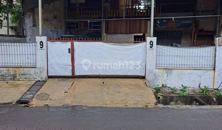 Rumah Besar Lokasi Strategis di Duren Sawit, Jaktim 2