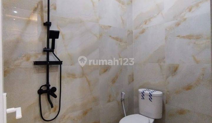 Rumah Klasik Mewah Baru 2 Lantai di Ragunan, Jaksel 11